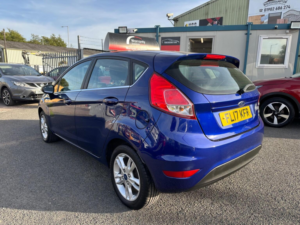 2017 Ford Fiesta 1.25 Zetec Euro 6 5dr in Blue — image 4