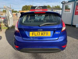 2017 Ford Fiesta 1.25 Zetec Euro 6 5dr in Blue — image 6
