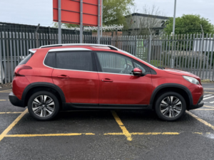 2016 Peugeot 2008 1.2 Puretech Allure SUV 5dr Petrol Manual Euro 6 (82 Ps) in Red — image 5