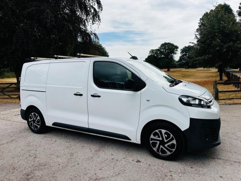 2021 Citroen Dispatch 1.5 Bluehdi 1000 Enterprise M Fwd 2 Euro 6 (s/s) 6dr in White — image 1