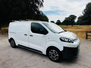 2021 Citroen Dispatch 1.5 Bluehdi 1000 Enterprise M Fwd 2 Euro 6 (s/s) 6dr in White — image 4