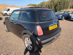2004 MINI Hatch 1.6 One Euro 3 3dr in Black — image 5