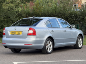 2011 Skoda Octavia 1.8 Tsi Se Plus in Blue — image 4