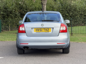 2011 Skoda Octavia 1.8 Tsi Se Plus in Blue — image 5