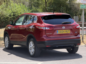 2014 Nissan Qashqai 1.5 Dci Acenta Premium in Red — image 6