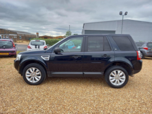 2011 Land Rover Freelander 2 2.2 Td4 Xs 4WD Euro 5 (s/s) 5dr in Blue — image 4
