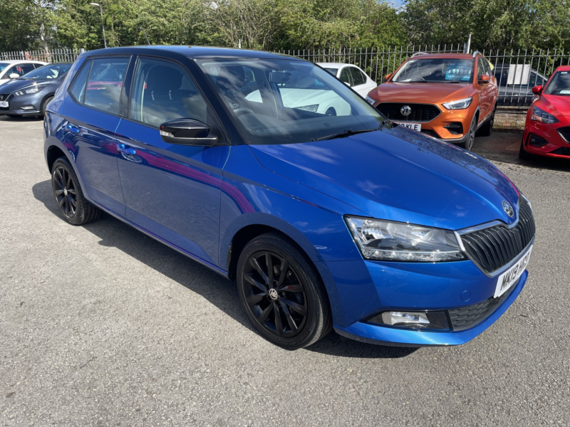 2019 Skoda Fabia 1.0 Tsi Colour Edition in Blue — image 1