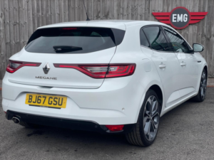 2017 Renault Megane 1.5 Dci Signature Nav Edc Euro 6 5dr in White — image 2