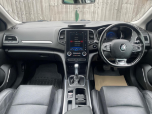 2017 Renault Megane 1.5 Dci Signature Nav Edc Euro 6 5dr in White — image 4
