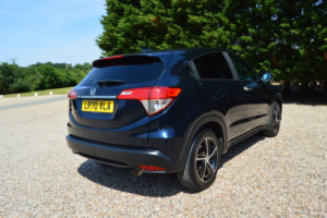 2020 Honda Hr-V 1.5 I-Vtec Se in Blue — image 5