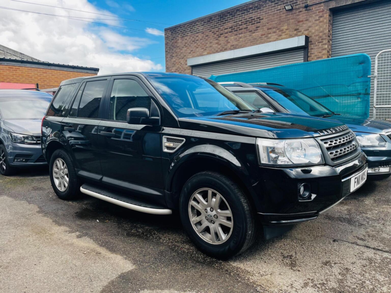 2011 Land Rover Freelander 2 2.2 Td4 Xs 4WD Euro 5 (s/s) 5dr in Black — image 1
