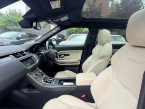 2018 Land Rover Range Rover Evoque Td4 Hse Dynamic in Red — image 3