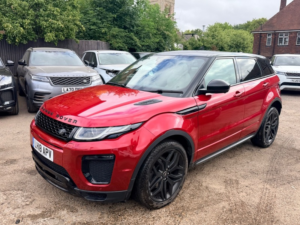 2018 Land Rover Range Rover Evoque Td4 Hse Dynamic in Red — image 4