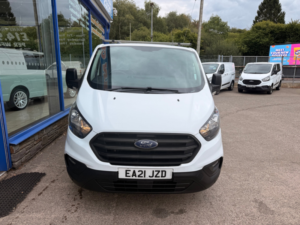 2021 Ford Transit Custom 2.0 300 Ecoblue Leader Panel Van 5dr Diesel Manual L1 H1 Euro 6 105 Ps in White — image 3