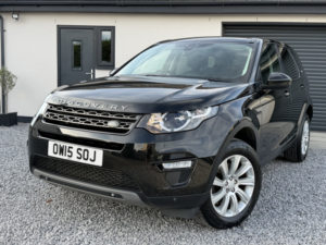 2015 Land Rover Discovery Sport 2.2 Sd4 Se Tech in Black — image 2