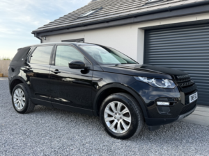 2015 Land Rover Discovery Sport 2.2 Sd4 Se Tech in Black — image 5
