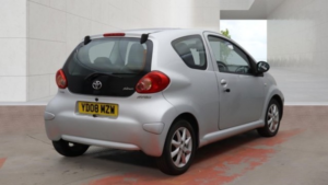 2008 Toyota Aygo 1.0 Vvt-I Platinum Automatic 3dr Rare Auto in Silver — image 4
