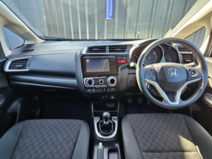 2016 Honda Jazz 1.3 I-Vtec Se Euro 6 (s/s) 5dr in White — image 2