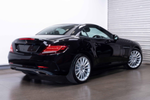 2017 Mercedes-Benz Slc 2.0 Slc200 Amg Line G-Tronic Euro 6 (s/s) 2dr in Black — image 2