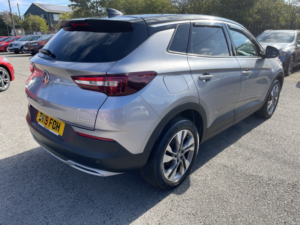 2019 Vauxhall Grandland X 1.2 Turbo Sport Nav in Grey — image 2