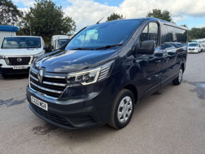 2022 Renault Trafic 2.0 Dci Blue Ll30 Business+ Panel Van 5dr Diesel Manual L2 H1 Euro 6 (s/s) (130 Ps) in Grey — image 3