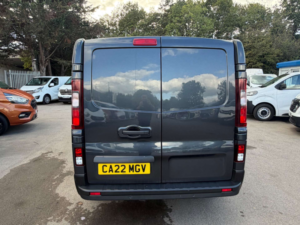 2022 Renault Trafic 2.0 Dci Blue Ll30 Business+ Panel Van 5dr Diesel Manual L2 H1 Euro 6 (s/s) (130 Ps) in Grey — image 6