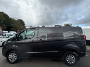 2022 Ford Transit Custom Custom 280 Limited L1 — image 2