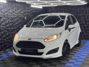 2017 Ford Fiesta 1.0t Ecoboost St-Line Euro 6 (s/s) 5dr in White — image 4