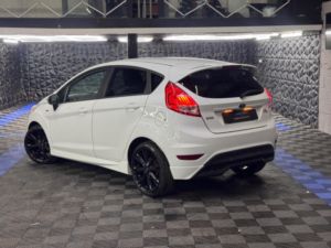 2017 Ford Fiesta 1.0t Ecoboost St-Line Euro 6 (s/s) 5dr in White — image 5
