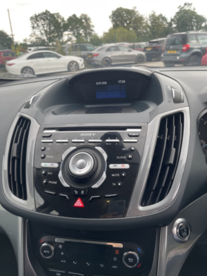 2014 Ford C-Max 2.0 Tdci Titanium in White — image 6