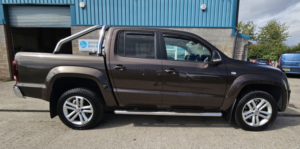 2017 Volkswagen Amarok 3.0 Tdi V6 Bluemotion Tech Highline in Brown — image 2
