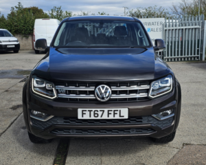 2017 Volkswagen Amarok 3.0 Tdi V6 Bluemotion Tech Highline in Brown — image 5