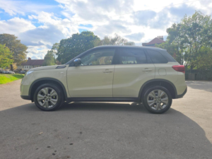 2019 Suzuki Vitara 1.0 Boosterjet Sz-T Auto Euro 6 (s/s) 5dr in Beige — image 4