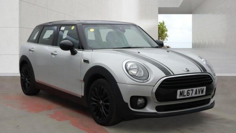 2017 MINI Clubman 1.5 Cooper (black Pack) Euro 6 (s/s) 6dr in Silver — image 1