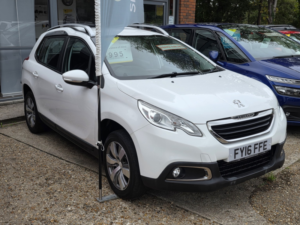 2016 Peugeot 2008 1.2 Puretech Active in White — image 3