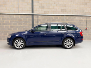 2014 Skoda Octavia 1.4 Tsi Elegance Euro 5 (s/s) 5dr in Blue — image 6