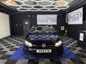 2019 Volkswagen Golf 2.0 Tsi Gti Performance in Blue — image 3