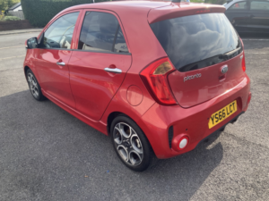 2016 Kia Picanto 1.3 Ecodynamics Sport in Red — image 4