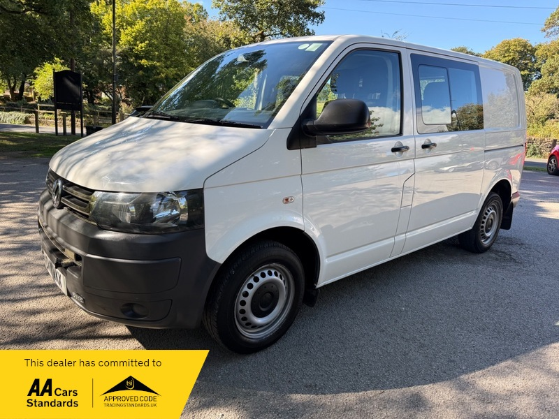 2011 Volkswagen Transporter T30 Tdi Kombi in White — image 1
