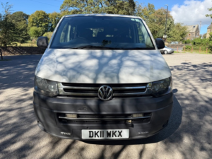 2011 Volkswagen Transporter T30 Tdi Kombi in White — image 4