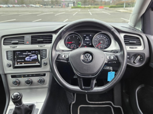 2015 Volkswagen Golf 1.6 Tdi Bluemotion Tech Match Euro 6 (s/s) 5dr in Blue — image 2