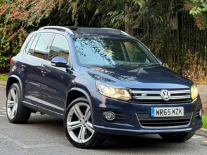 2015 Volkswagen Tiguan 2.0 Tdi Bluemotion Tech R-Line Edition SUV 5dr Diesel Manual 4WD Euro 6 (s/s) (150 Ps) in Blue — image 3