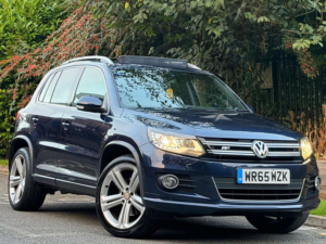 2015 Volkswagen Tiguan 2.0 Tdi Bluemotion Tech R-Line Edition SUV 5dr Diesel Manual 4WD Euro 6 (s/s) (150 Ps) in Blue — image 4