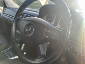 2011 Mercedes-Benz B Class 2.0 B180 Cdi Se in Black — image 2
