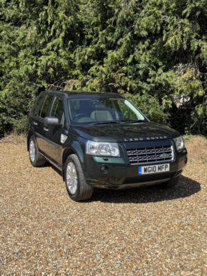 2010 Land Rover Freelander 2 2.2 Td4 Hse in Green — image 2