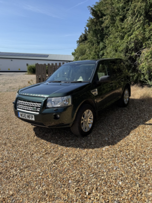 2010 Land Rover Freelander 2 2.2 Td4 Hse in Green — image 3