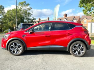 2023 Renault Captur 1.6 E-Tech Techno Auto Euro 6 (s/s) 5dr in Red — image 5
