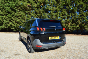 2018 Peugeot 5008 1.5 Bluehdi Gt Line in Black — image 6