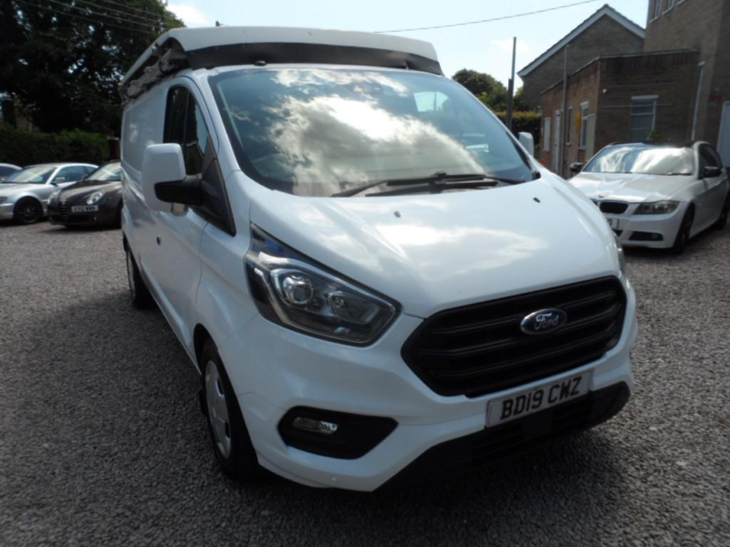 2019 Ford Transit Custom 2.0 320 Ecoblue Trend in White — image 1