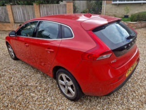2014 Volvo V40 1.6 D2 Se Euro 5 (s/s) 5dr in Red — image 4
